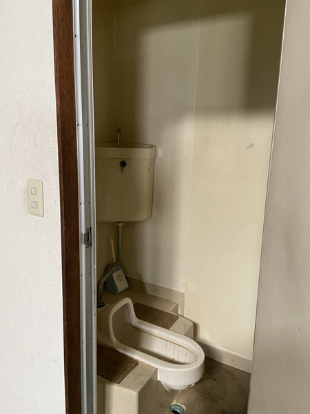 二重堀稲垣倉庫【トイレ】