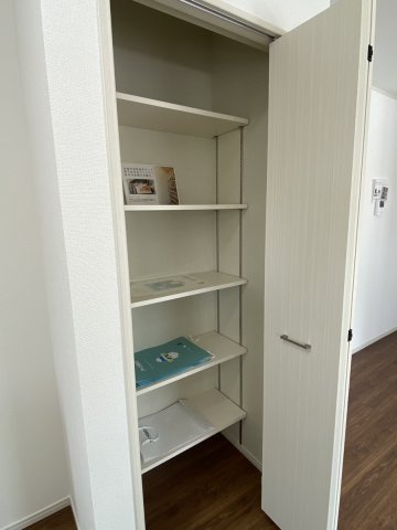 恵那市岩村町の中古一戸建【収納】パントリー