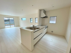 新築戸建　リーブルガーデン千代川町小林植田【居間・リビング】