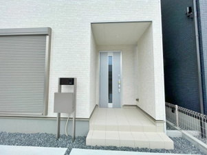 新築戸建　リーブルガーデン千代川町小林植田【玄関】