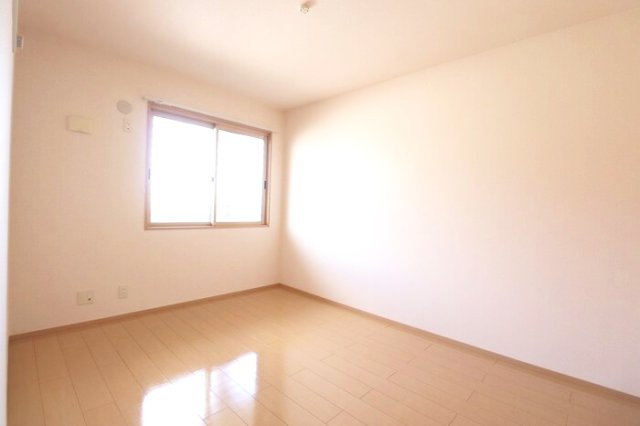 アークトゥルスＥＡＳＴ【洋室】洋室