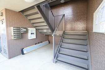 アークトゥルスＥＡＳＴ【エントランス】エントランス