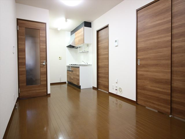 水回り、建具リフォーム済み！エアコン2台設備付き☆