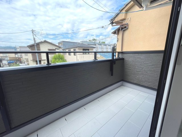 右京区西京極東衣手町【バルコニー】