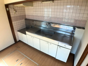 釧路市桜ケ岡５丁目の中古一戸建【キッチン】