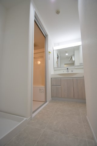 サーパス和合【独立洗面台】洗面脱衣所です☆