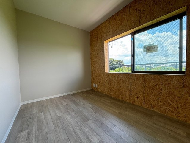 菅原ビル【洋室】