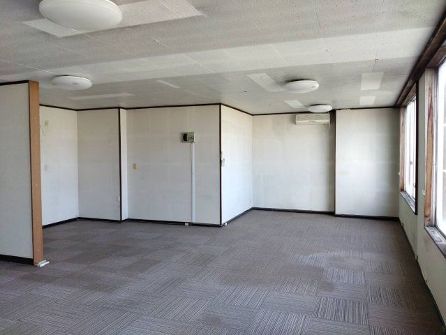 千刈1丁目貸事務所【居間・リビング】