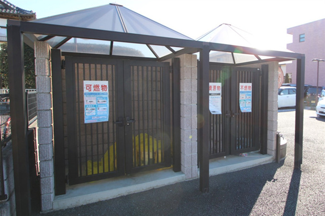 敷地内ゴミ置き場