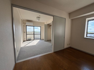 ライオンズマンション水戸(601号)【居間・リビング】