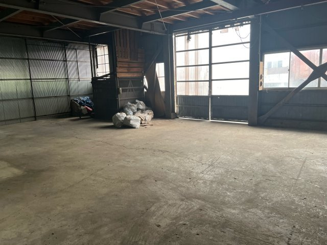 高山市匠ケ丘町の倉庫