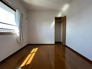 エンゼルハイム泉崎【洋室】