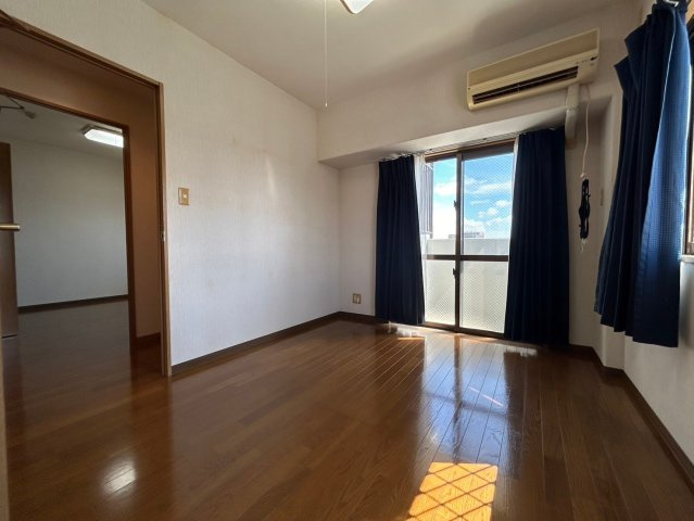 エンゼルハイム泉崎【洋室】