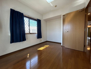 エンゼルハイム泉崎【洋室】