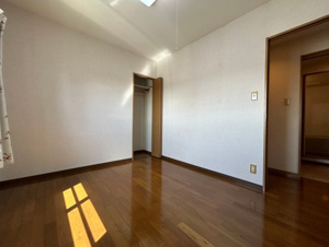 エンゼルハイム泉崎【洋室】