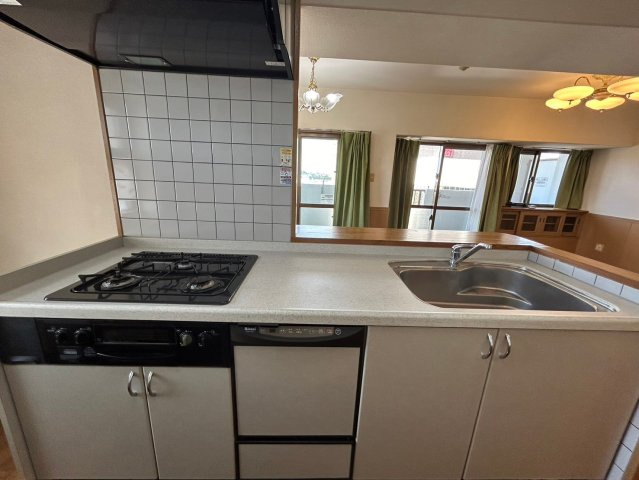 エンゼルハイム泉崎【キッチン】