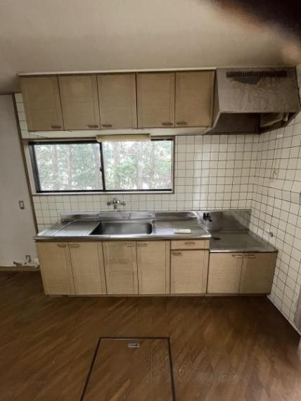 鳥取市滝山中古戸建て【キッチン】