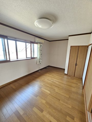 鳥取市行徳1丁目戸建て【洋室】