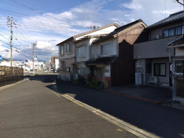 鳥取市行徳1丁目戸建て【前面道路含む現地写真】
