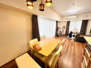 デュオヒルズ甲府【居間・リビング】