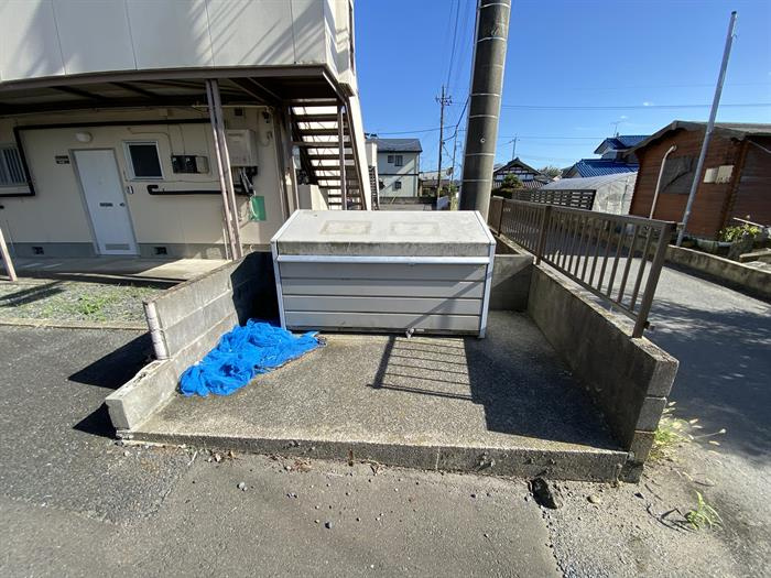 敷地内ゴミ置き場です！