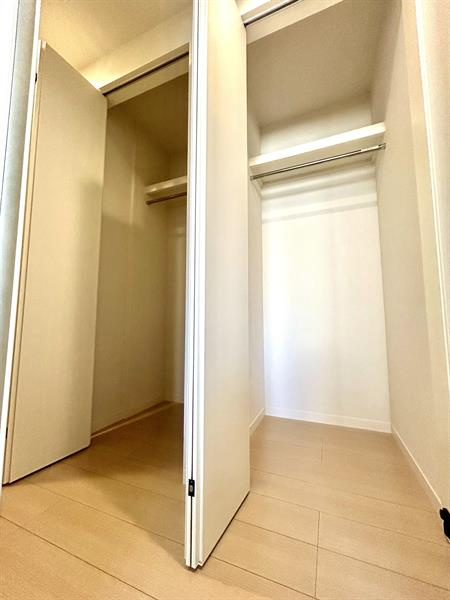 蔵内は絨毯使用です