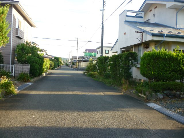 手代森１４地割中古住宅【前面道路含む現地写真】