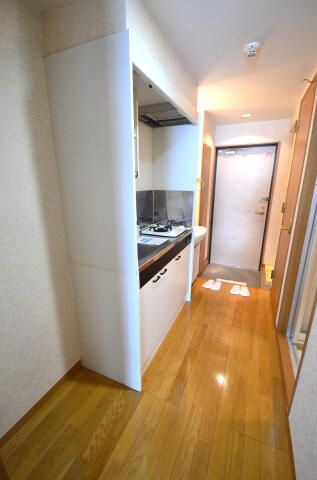 パレンテラ宮原【玄関】別室写真です。