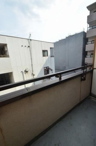 パレンテラ宮原【バルコニー】別室写真です。