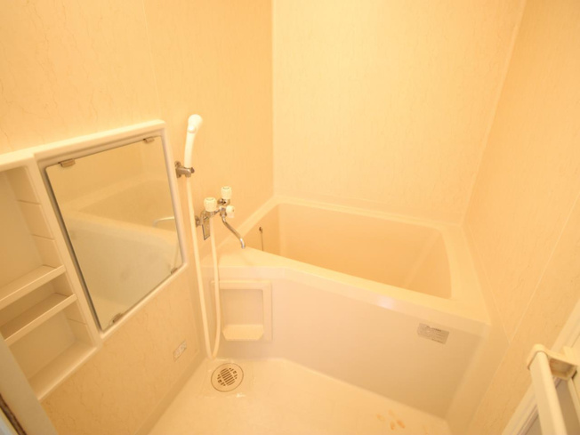 別の部屋の写真となりますので現地ご確認ください