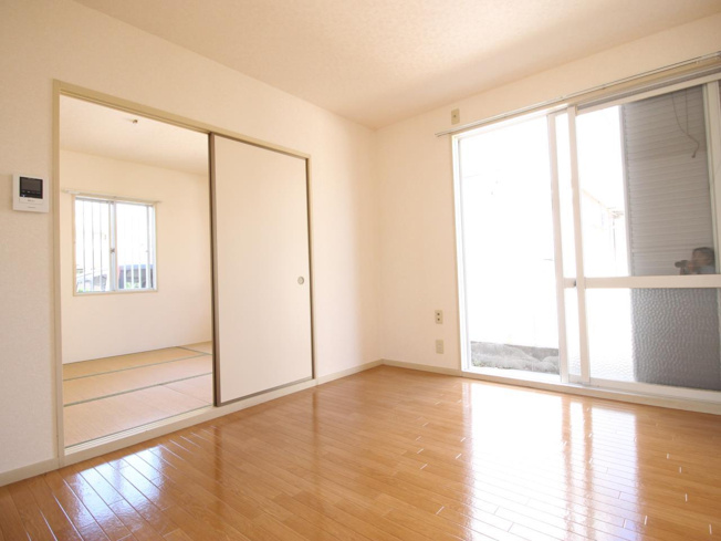別の部屋の写真となりますので現地ご確認ください