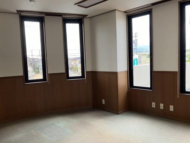 江南市前飛保町緑ケ丘店舗【内装】