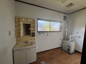 横手市山内平野沢字南相野々中古住宅