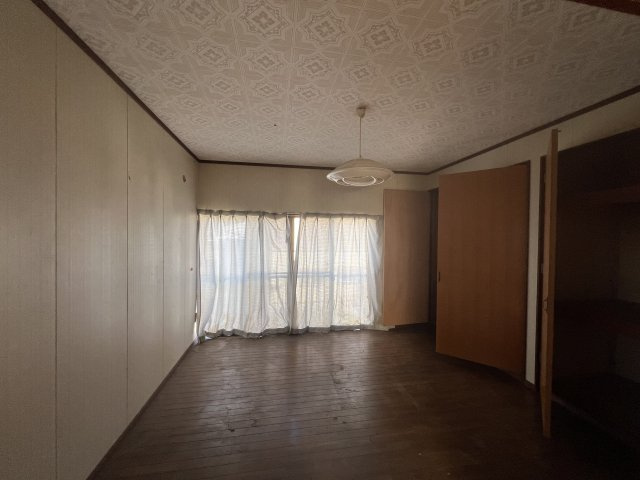 横手市山内平野沢字南相野々中古住宅【洋室】