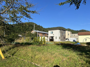 横手市山内平野沢字南相野々中古住宅【庭つき】