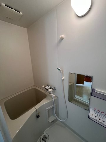 田園コーポ【浴室】シングルレバーで温度調整もラクラク！