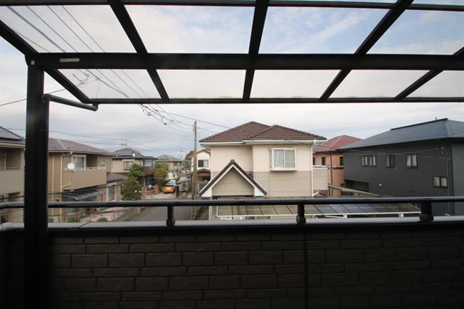 屋根付きバルコニー