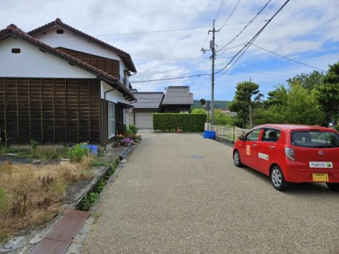 鳥取市鹿野町鹿野中古戸建て【前面道路含む現地写真】