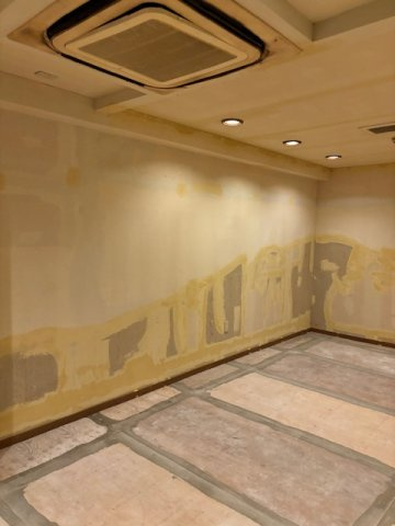 トゥエンティワンビル