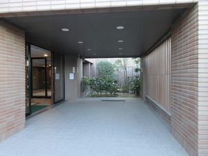 サーパス南城内【エントランス】マンションエントランス