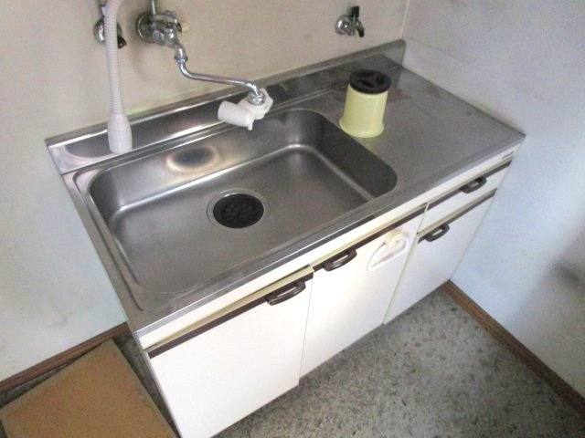 高山市桐生町７丁目の店舗事務所