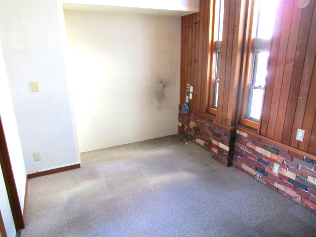 高山市桐生町７丁目の店舗事務所