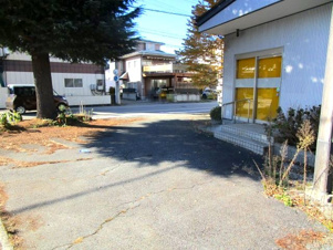 高山市桐生町７丁目の店舗事務所
