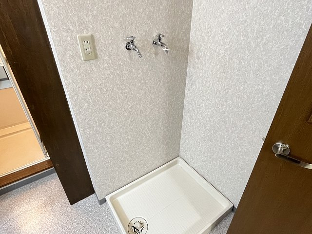 ＰＬＡＩＮ①【洗面所】