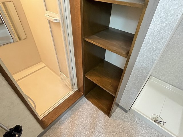 ＰＬＡＩＮ①【洗面所】