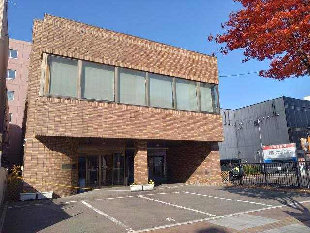西３条クリニック跡テナント【外観】