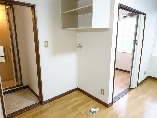 ロイヤルハイツ２３【洗面所】