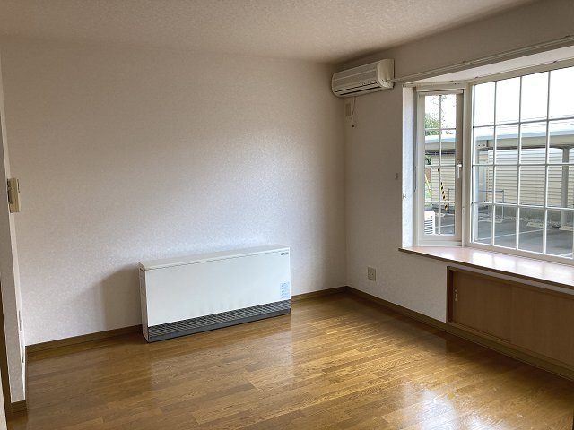 パリエ弥生通Ⅱ【居間・リビング】