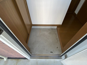 ハウスオブローズ２【玄関】