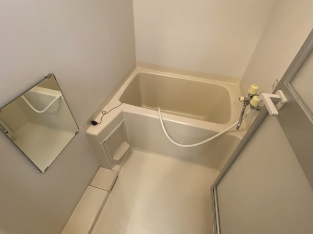 ハウスオブローズ２【浴室】